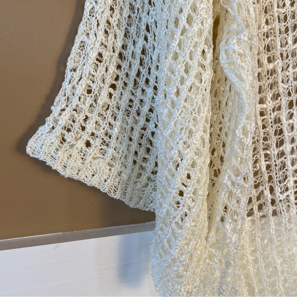 Closet Chic Small Crocheted Lace Cover Up - Picture 7 of 8